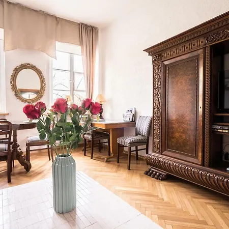 Piekarska Apartment *