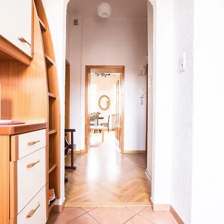 Piekarska Apartment *
